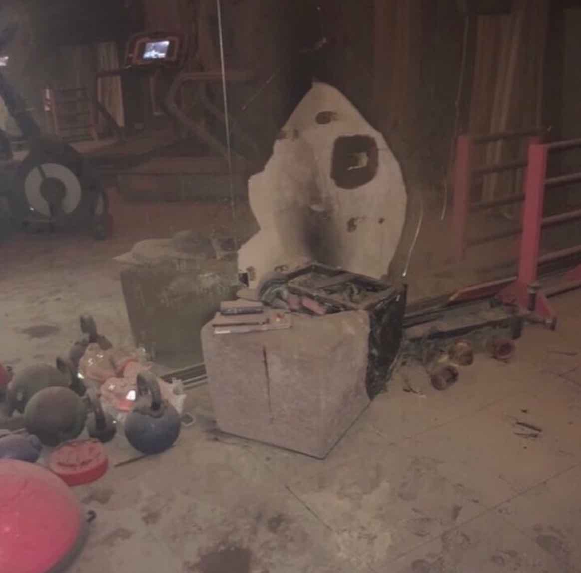 Britney Spears shares a photo of the damage to her home Britney Spears shares a photo of the damage to her home