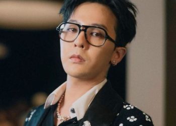 G-Dragon is spotted before flight to the United States for CES 2024