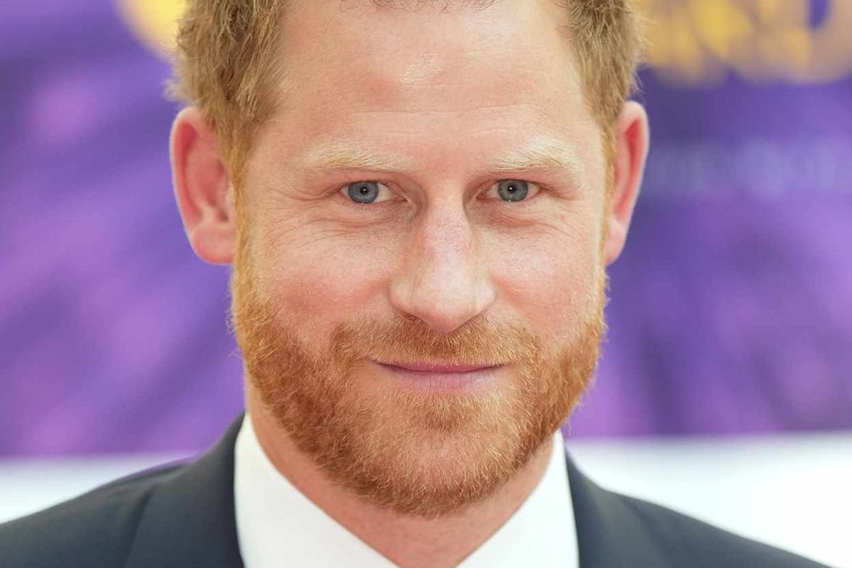 Prince Harry abandons the libel case against Mail on Sunday hours before the trial