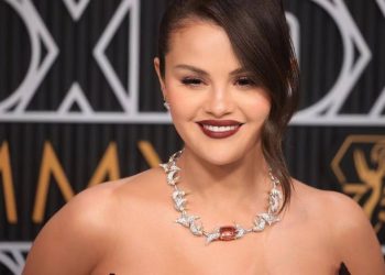 Selena Gomez's boyfriend was almost kicked out of the EMMYs after being mistaken for a homeless man