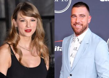 Taylor Swift and Travis Kelce celebrate the arrival of the new year 2024 with a passionate kiss in the U.S.
