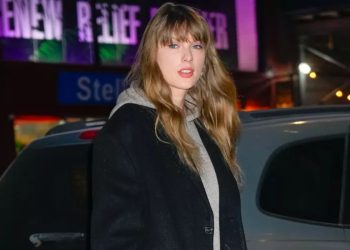 Taylor Swift is back in the studio. Will we have more music soon?