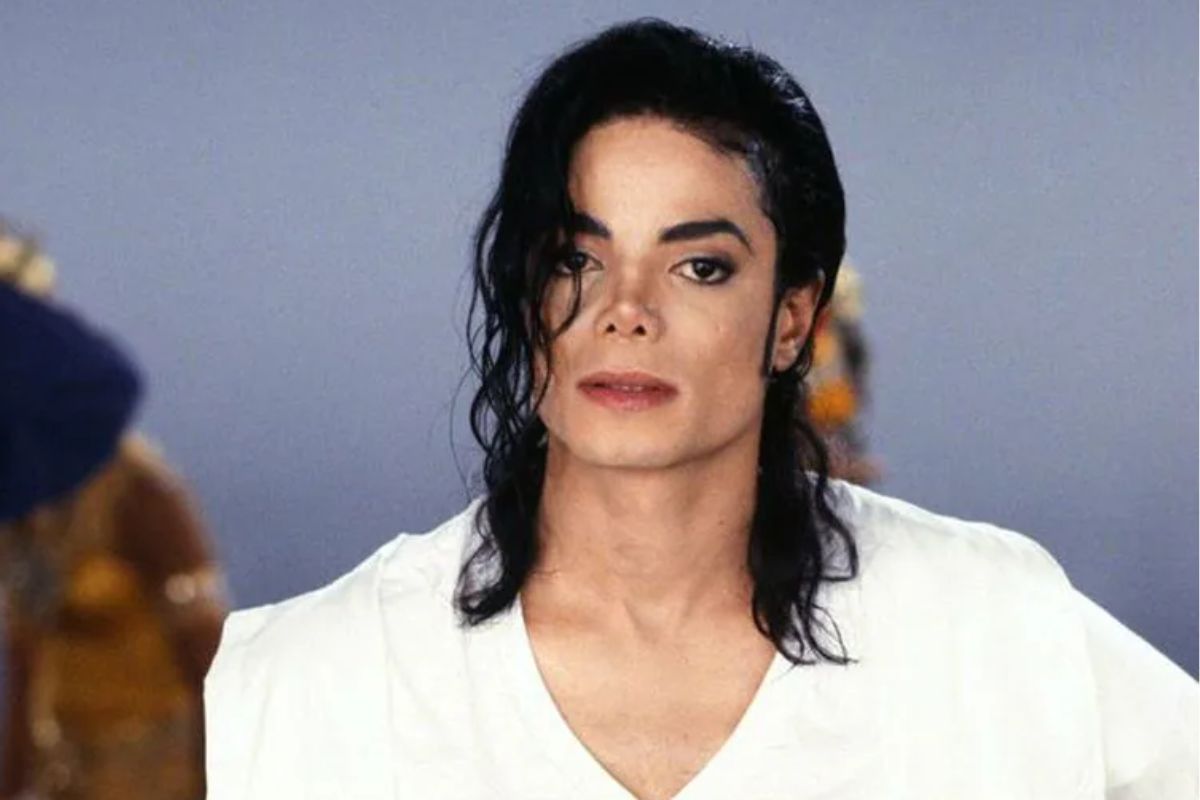 The Michael Jackson biopic, starred by Jaafar Jackson, reveals the release date and synopsis
