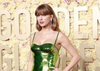 The unpleasant moment that Taylor Swift experienced at the Golden Globes 2024 was when someone tried to humiliate her