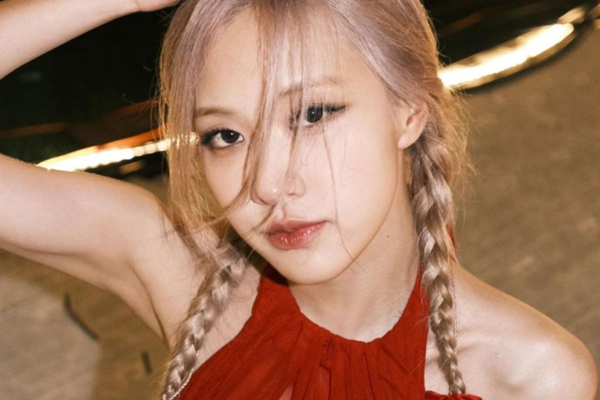 BLACKPINK's Rosé goes viral for her reaction to a fan's dangerous fall