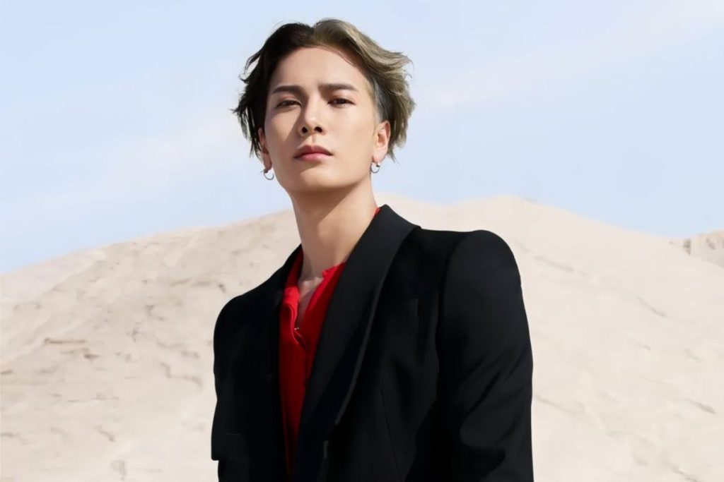 GOT7's Jackson Wang catches attention by flirting with a reporter in Europe