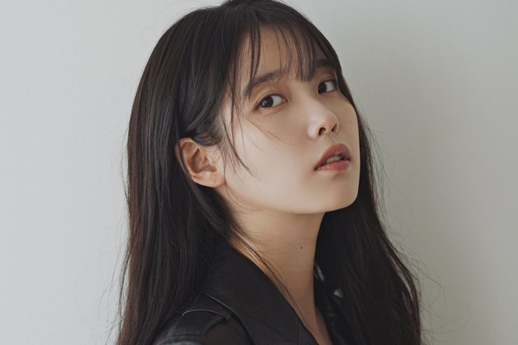 IU earns triple crown with “Love Wins All” on “Inkigayo”