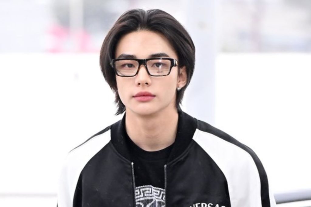 Stray Kids' Hyunjin is praised for his kind actions after his bodyguard attempts to push a person