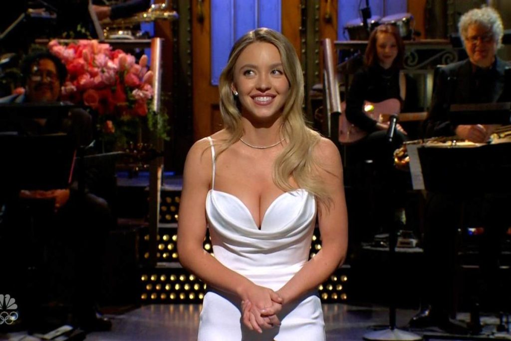 Sydney Sweeney mocks her Madame Web's participation in SNL