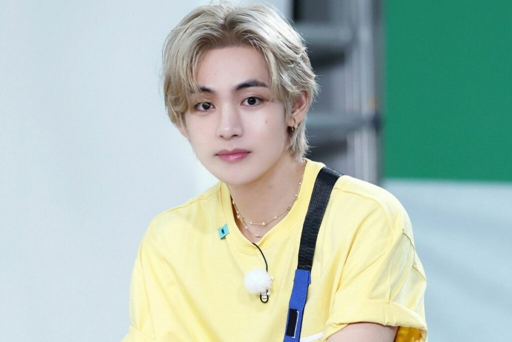 BTS' V surprises fans with his new muscular physique