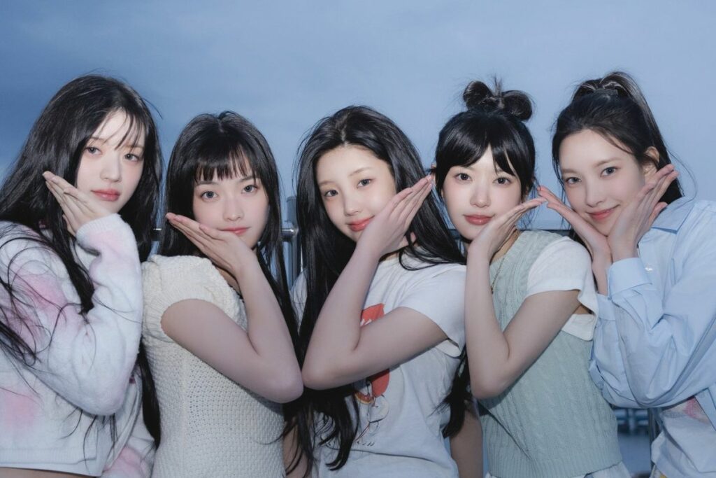 ILLIT announces a fandom name change after a negative reaction from BLACKPINK's Lisa and NMIXX fans