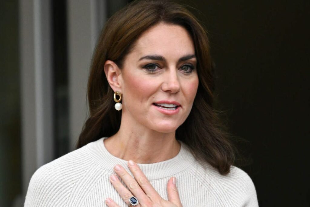 This is reportedly the reaction of the royal family to the millionaire debt of Kate Middleton's parents