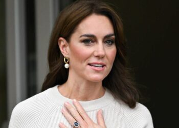 This is reportedly the reaction of the royal family to the millionaire debt of Kate Middleton's parents