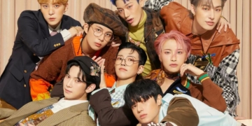 An ATINY received the best wedding gift from two ATEEZ members