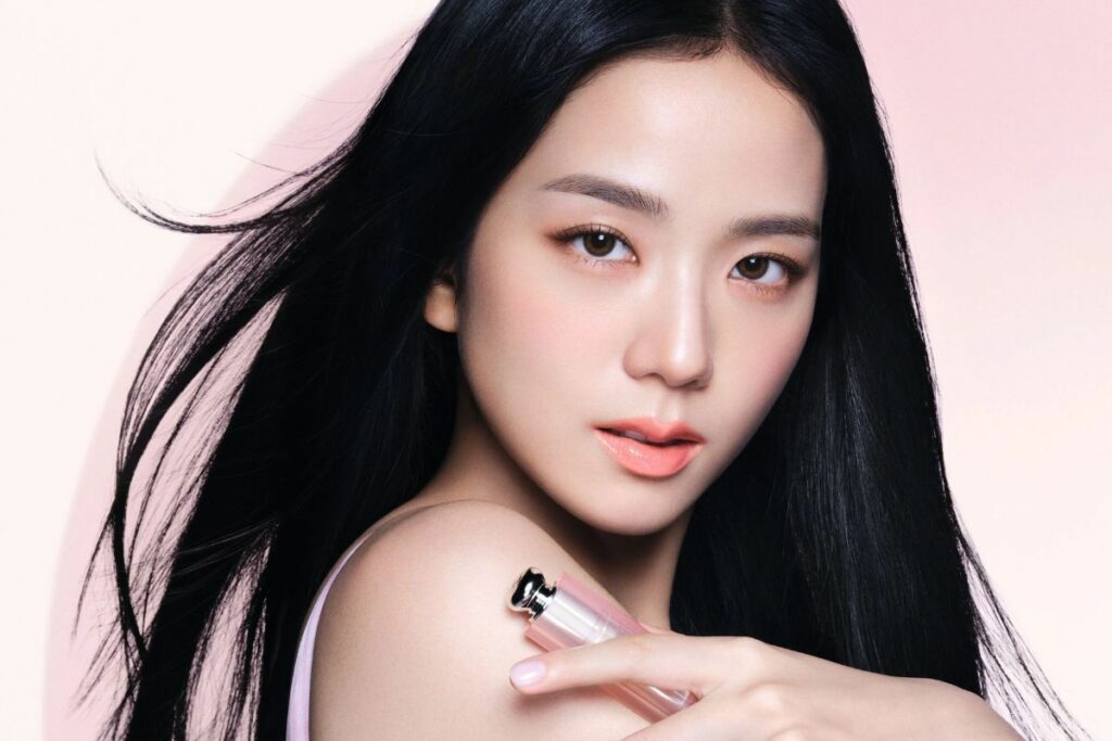 BLACKPINK's Jisoo The dating show contestant who went viral for looking like the Idol