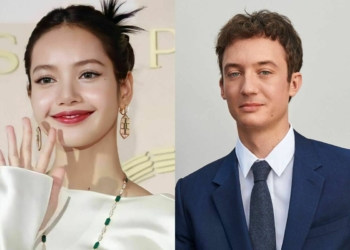 BLACKPINK's Lisa and her rumored boyfriend, Frédéric Arnault, look very happy at a public event