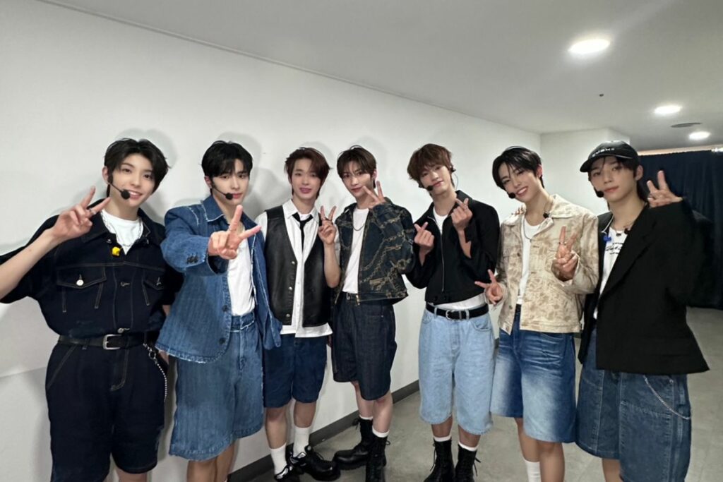 NEXZ debuts 'Ride the Vibe' under JYP, feeling pressure to be better than Stray Kids