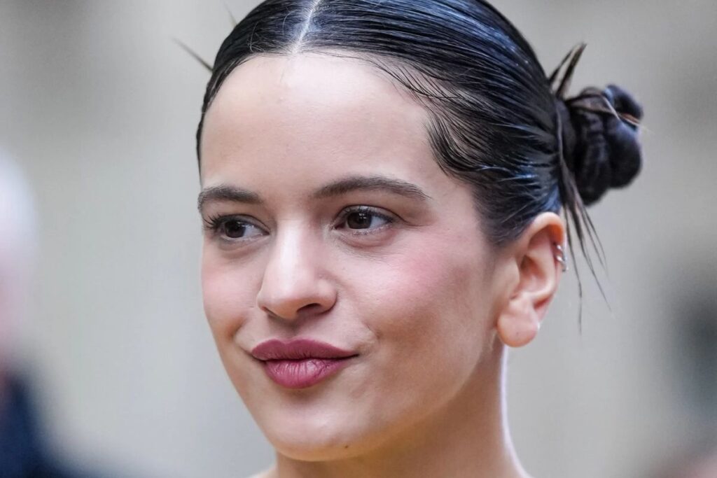 Rosalía surprises fans with newly debuted appearance in the United States