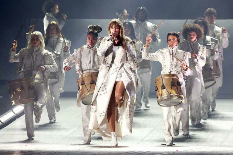 Taylor Swift resumes 39 The Eras - Taylor Swift Resumes The Eras Tour And Adds Songs From Her New Album The Tortured Poets Department 768x512 