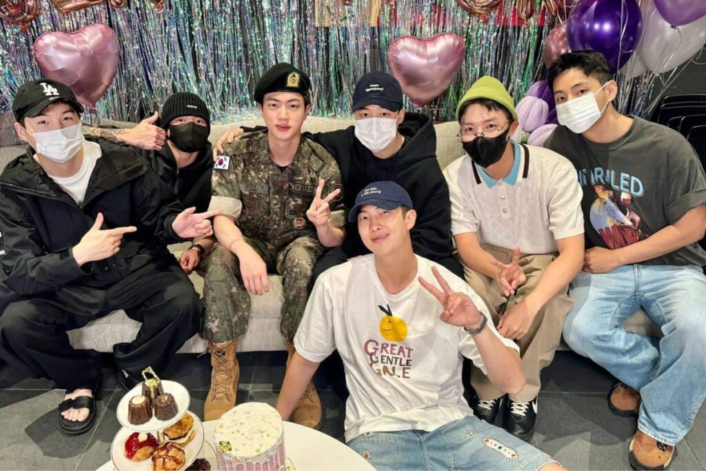 Kpop agents are being charged with insider trading over BTS by South Korean prosecutor