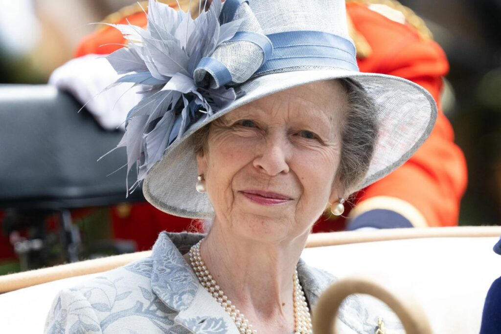 These are the only royal family members that Princess Anne will listen to during her hospital stay