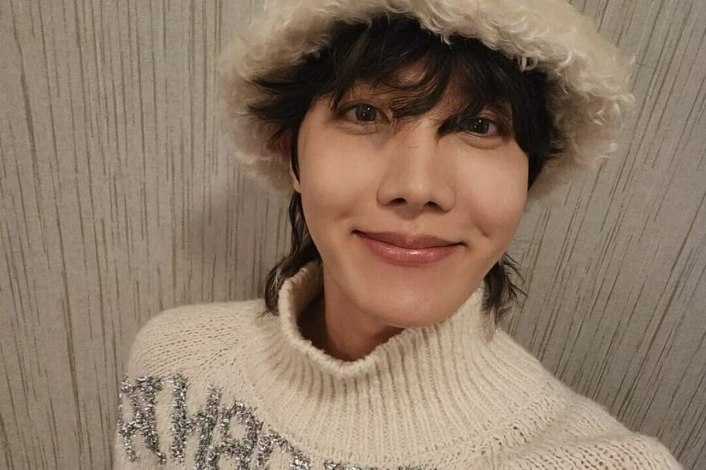 BTS’ j-hope’s recent photo in the army causes a stir