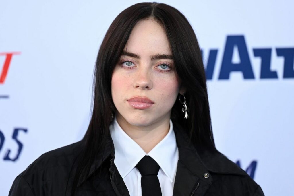 Billie Eilish concerns her fans as she is covered in bite marks and bruises
