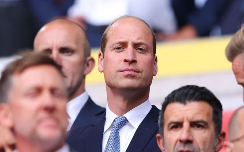 Prince William is facing an uncomfortable situation as meeting with royals