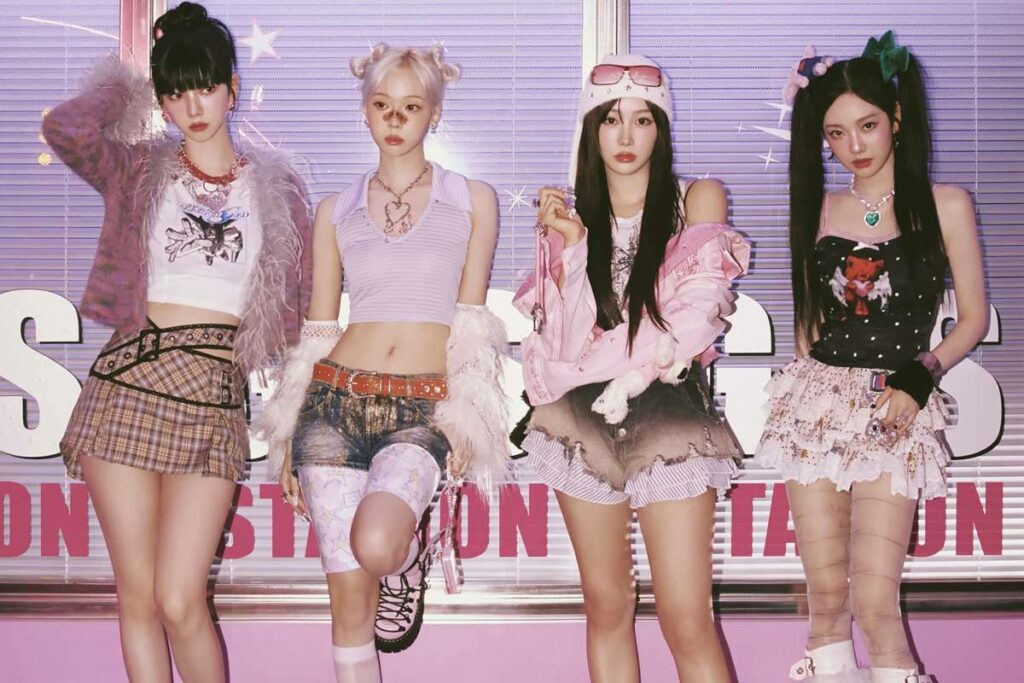 aespa fans overcrowd the Gimpo International Airport and cause a commotion