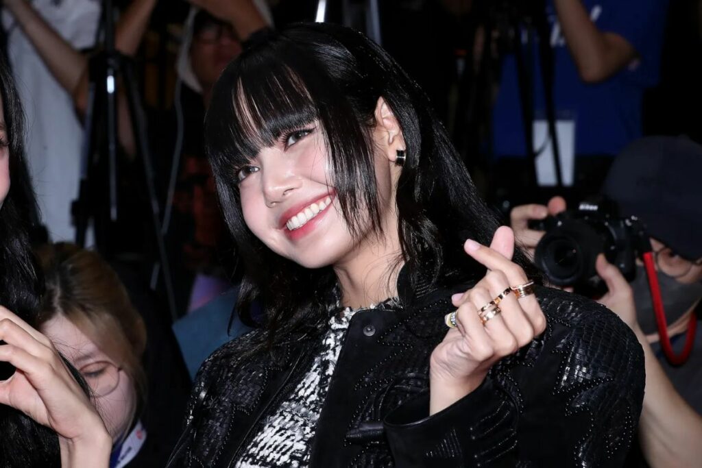 BLACKPINK's Lisa shared the experience she had with cockroaches before her debut