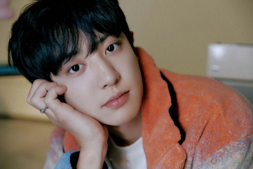 EXO's Chanyeol unveils dates for solo tour in Asia