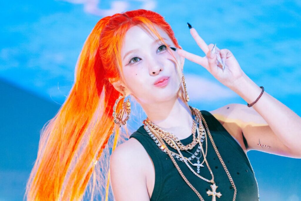(G)I-DLE's Soyeon may sign a contract with BTS' agency HYBE