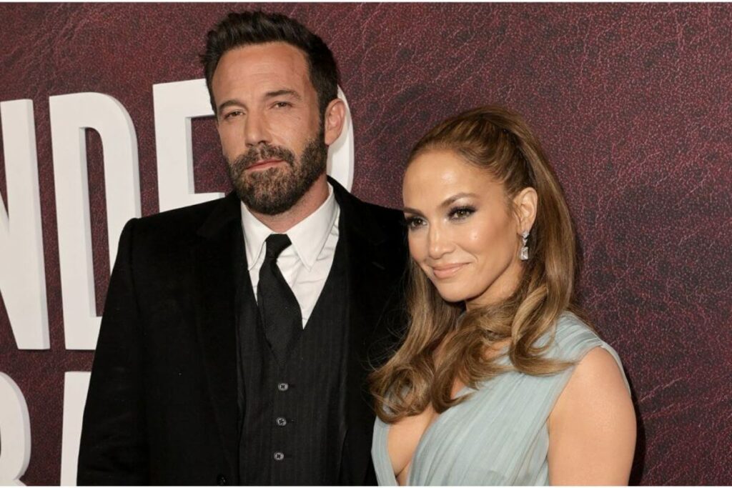 Jennifer Lopez and Ben Affleck officially divorce, according to US media