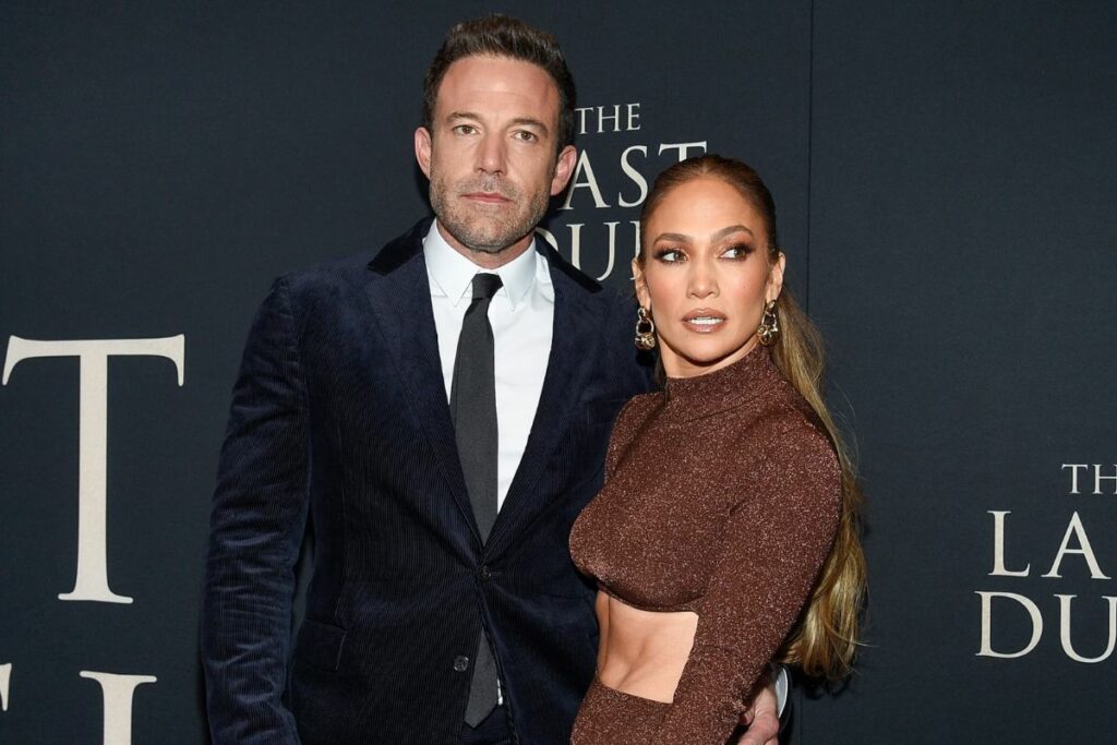 Jennifer Lopez reportedly tried to help Ben Affleck deal with his 'emotional crises' before their divorce