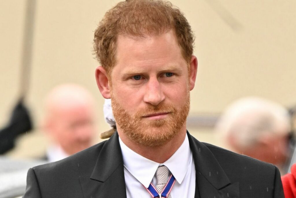 Prince Harry criticizes the spread of disinformation via AI and social media during his visit to Colombia