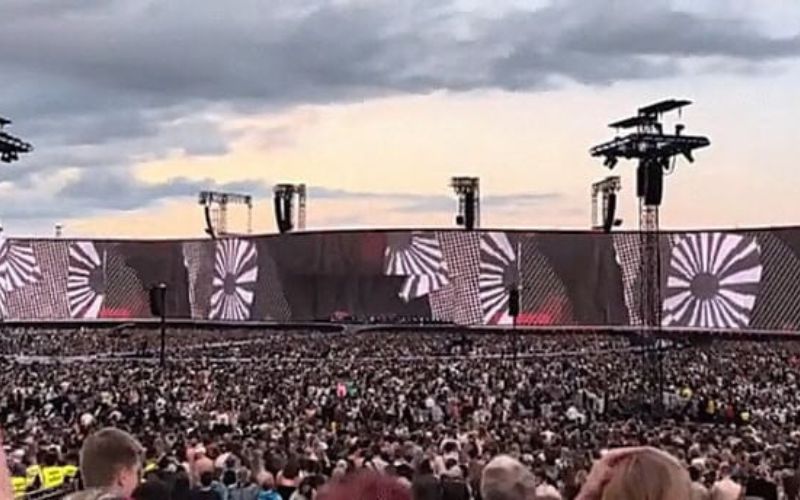 Adele faces backlash from K-Netizens over controversial flag imagery at concert Adele faces backlash from K-Netizens over controversial flag imagery at concert