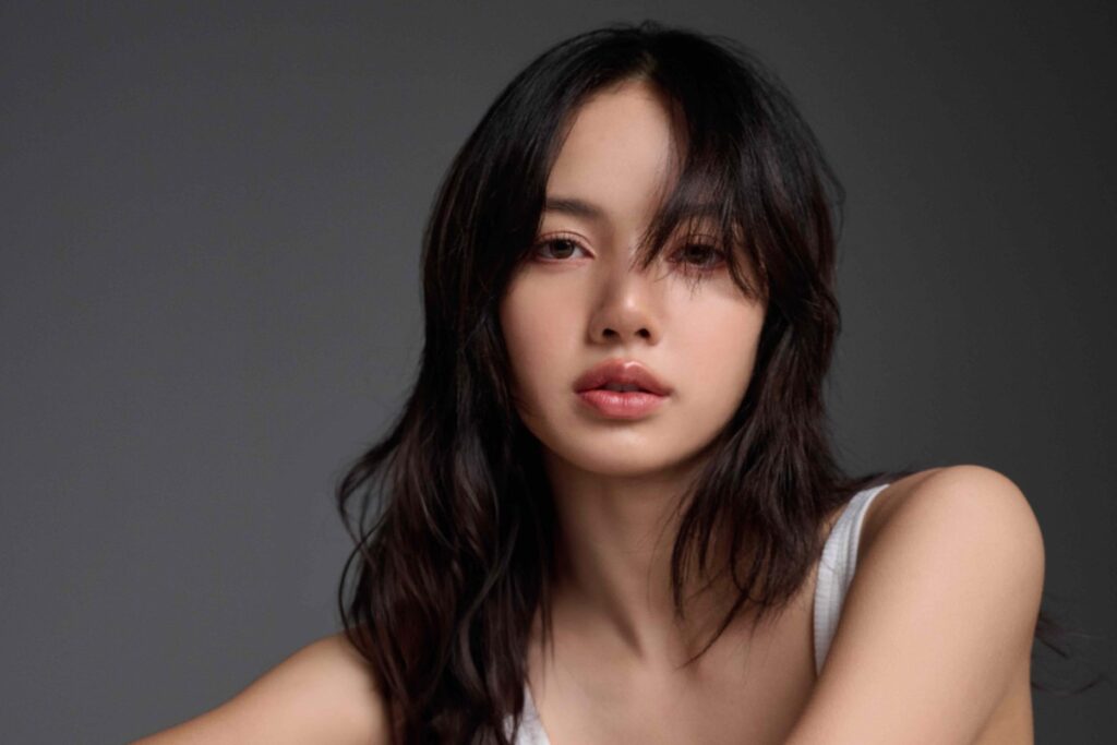 BLACKPINK's Lisa is facing lip-sync backlash again following Moonlit Floor performance