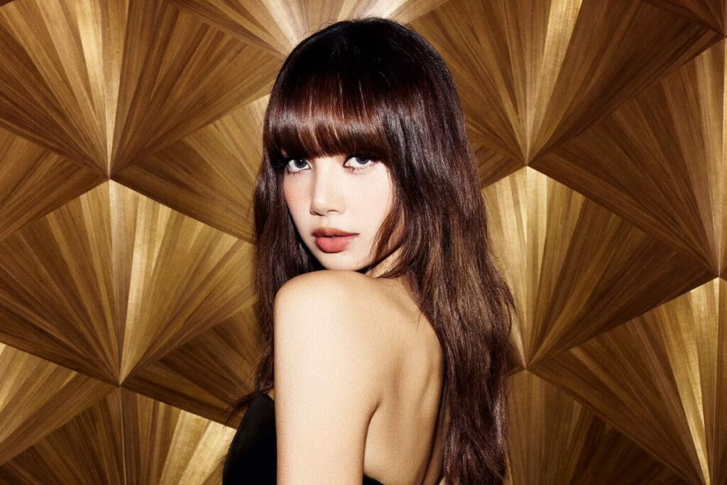 BLACKPINK’s Lisa unveils D-Day photo for “Moonlit Floor”