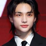 Stray Kids’ Hyunjin delights fans with his muscular back