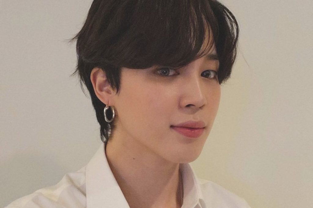 BTS’ Jimin looks gorgeous in new photos in the military
