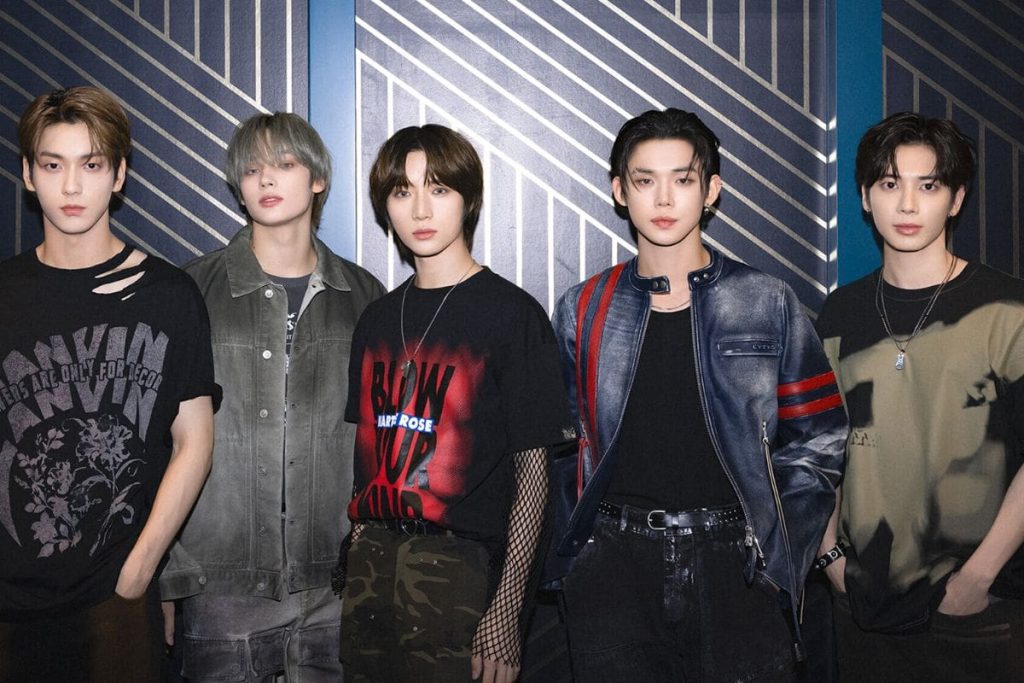 TXT dominates iTunes charts with “The Star Chapter: SANCTUARY”