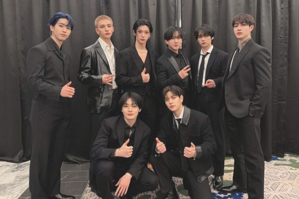 Stray Kids earns a second trophy for “Walkin’ On Water” on Music Bank