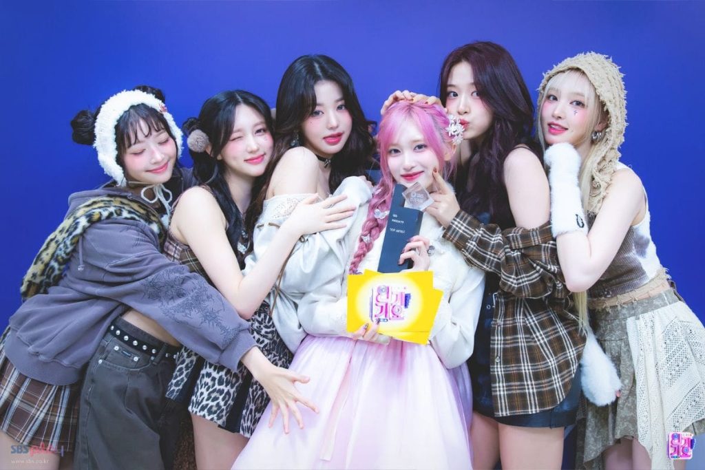 IVE keeps thriving on “Inkigayo” with “REBEL HEART