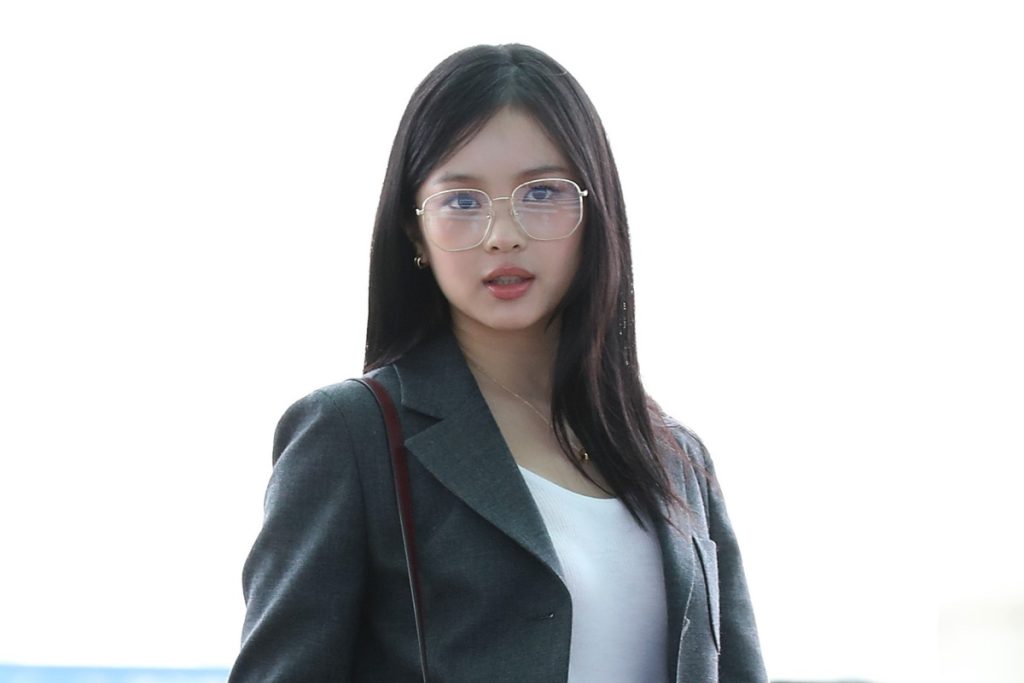 NJZ’s Hanni refused to have her visa extended by HYBE's ADOR