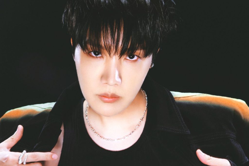 BTS' j-hope’s “MONA LISA” dominates iTunes charts