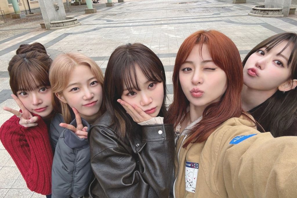 LE SSERAFIM sets a new record for Kpop girl groups on the Billboard 200