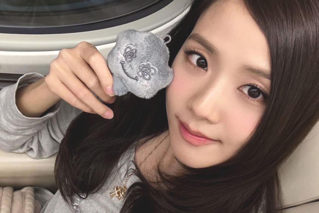 BLACKPINK's Jisoo exudes class in a Dior fashion shoot