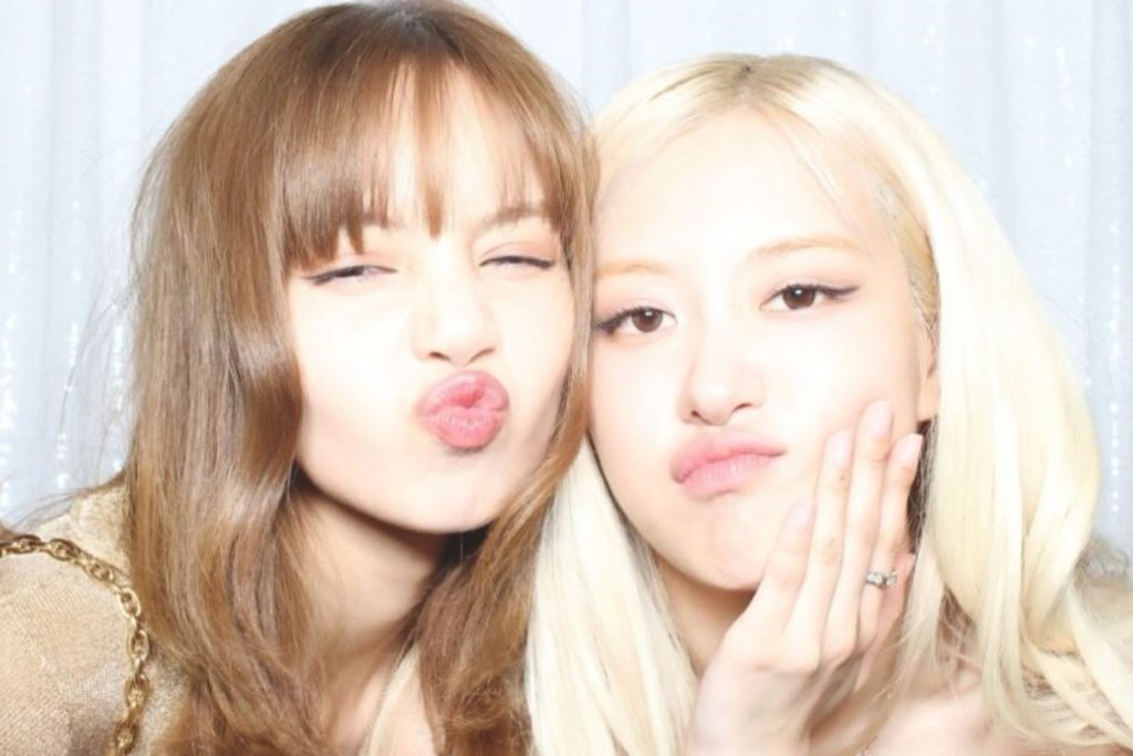 BLACKPINK’s Rosé is Lisa’s biggest fan at the Coachella performance