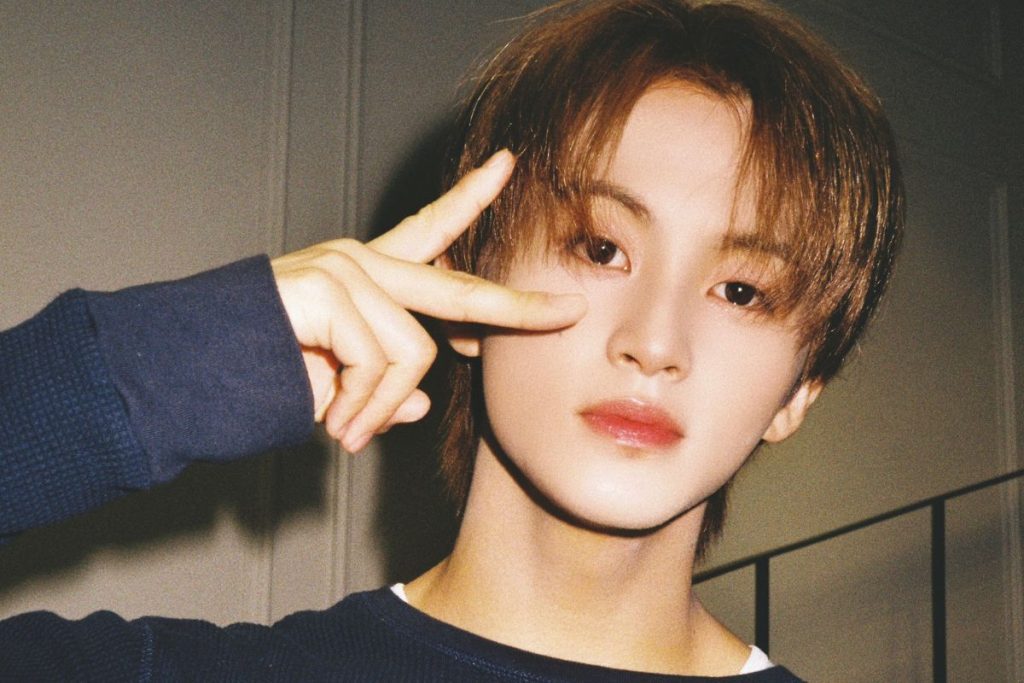 NCT's Mark earns the No.1 spot with “1999” on Music Bank