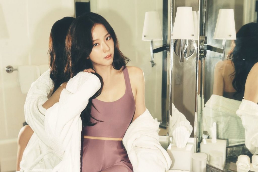 BLACKPINK's Jisoo goes full CEO mode and gifts staff Apple watches and Dior hampers to her staff and team